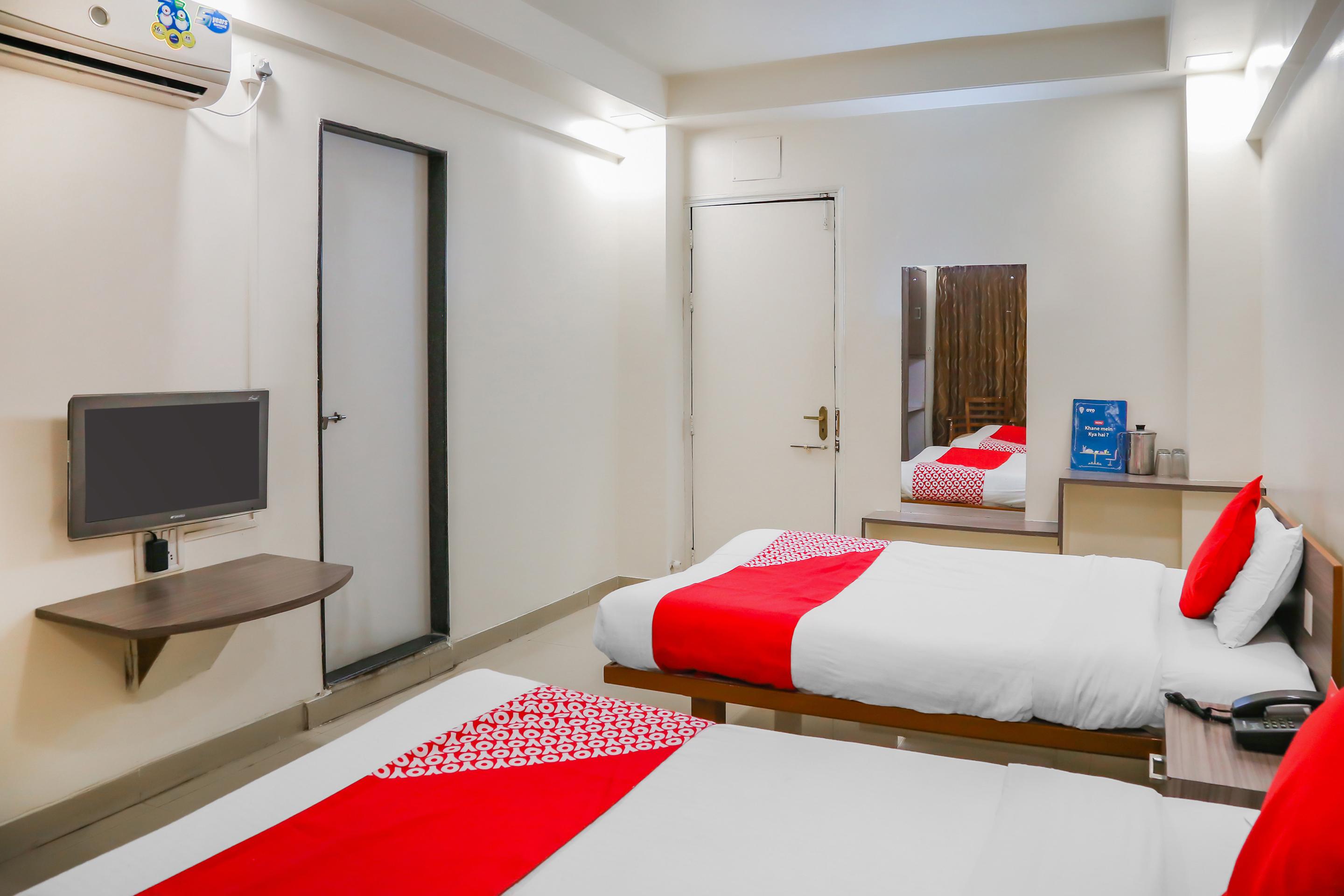 FabHotel Nandanvan Poona Buitenkant foto